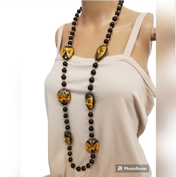 VINTAGE HANDPAINTED HARLEQUIN MASKS WOOD BEAD MARDI GRAS NECKLACE - Picture 2 of 4